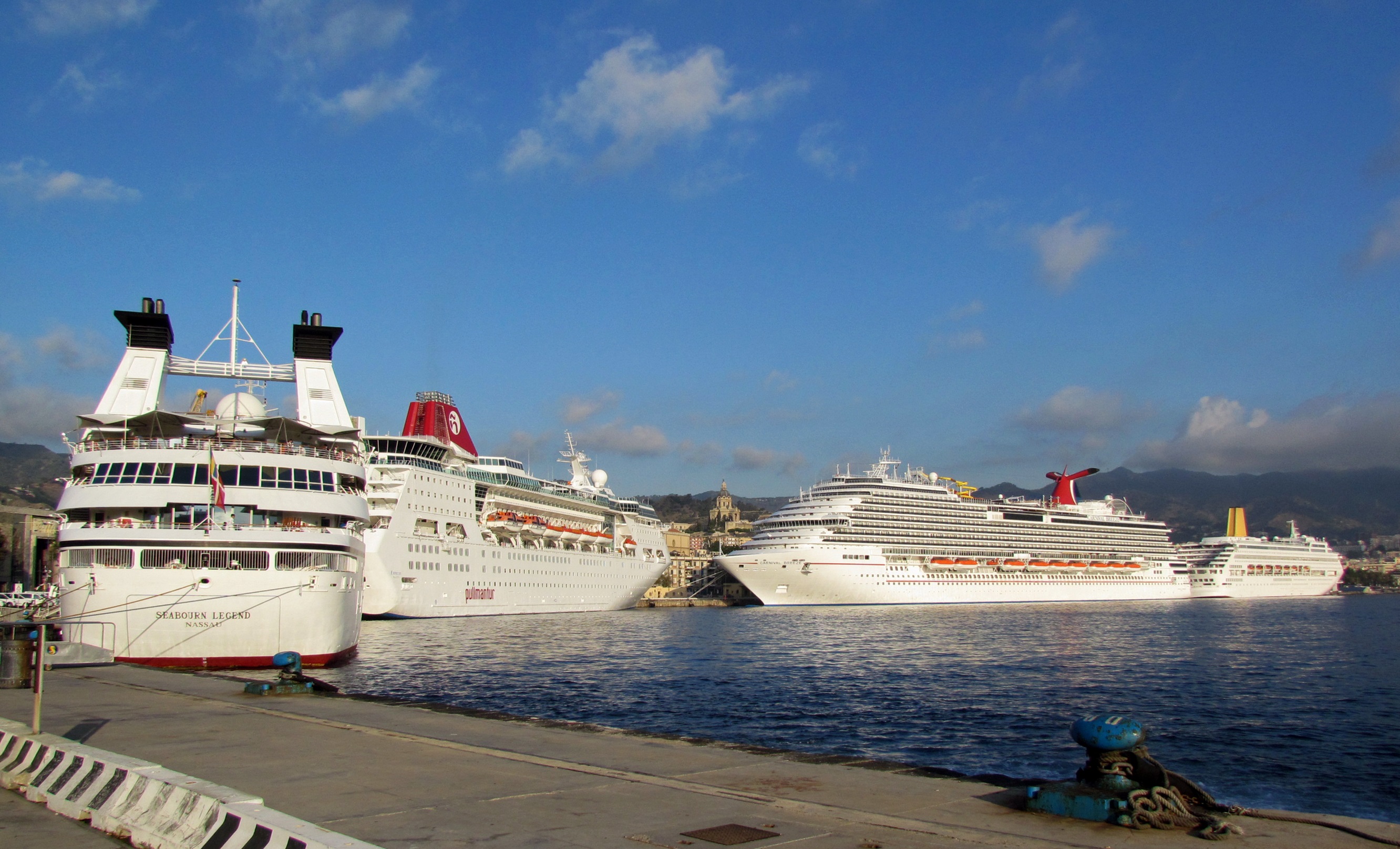 Traffico crocieristico nel porto di Messina