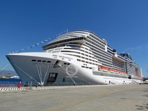 MSC Meraviglia nel porto di Messina