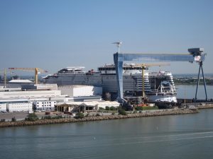 Symphony of The Seas in cantiere durante la costruzione